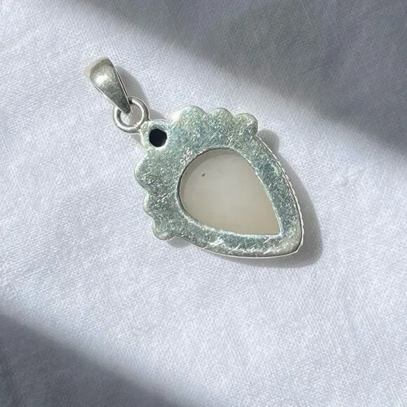 Sugar Druzy & Black Onyx Pendant in Solid 925 Sterling Silver - Picture 2 of 3